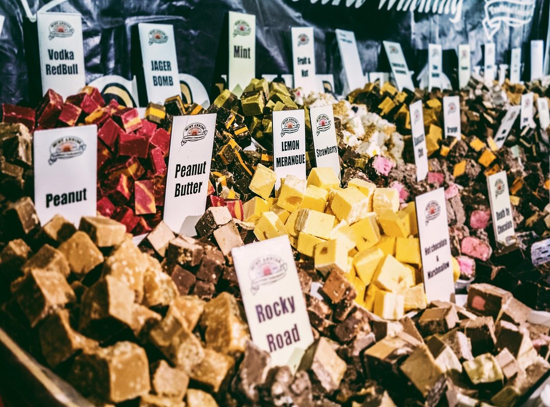 How Tall is 1.8 Meters? A Visual Comparison