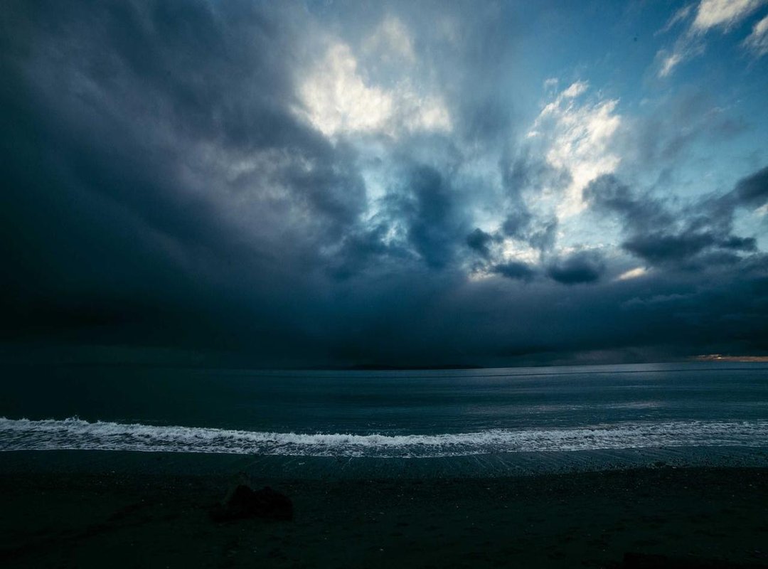 Exploring a Different Side: Indie Films and Lesser-Known Gems